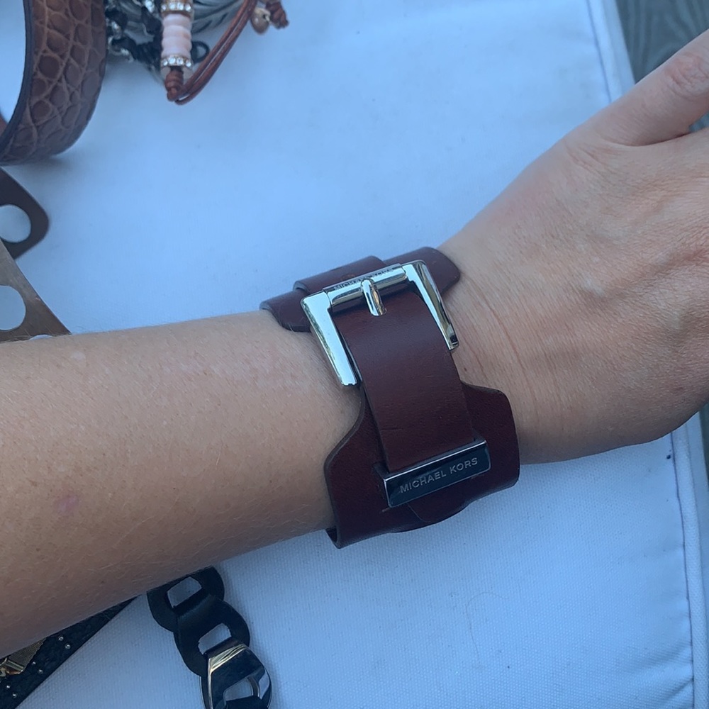 Michael Kors leather wrap bracelet - Picture 2 of 5